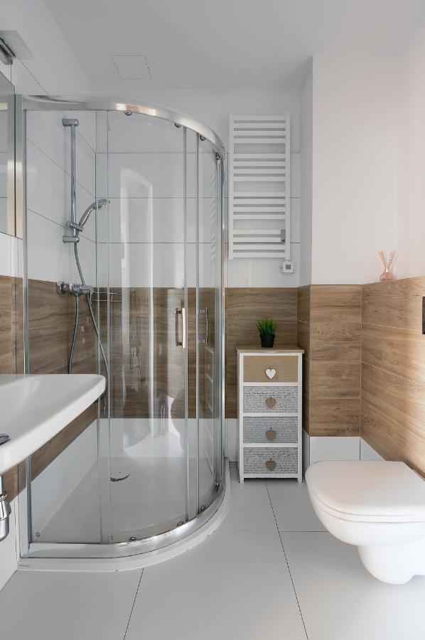 Apartament Z Widokiem Na Morze - Nadmorski Luksus Apartamenty Ustronie Morskie Exteriör bild